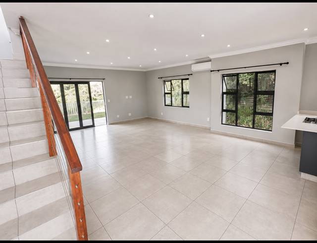 3 BEDROOM FREEHOLD TO LET IN SALT ROCK